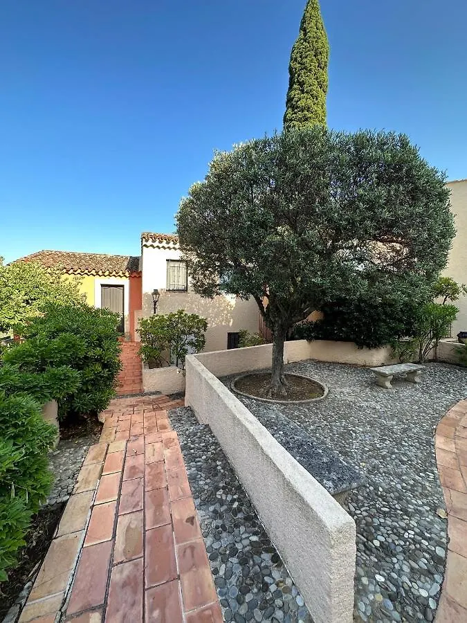 Studio De Charme Avec Piscine Grimaud 0*,  Francie